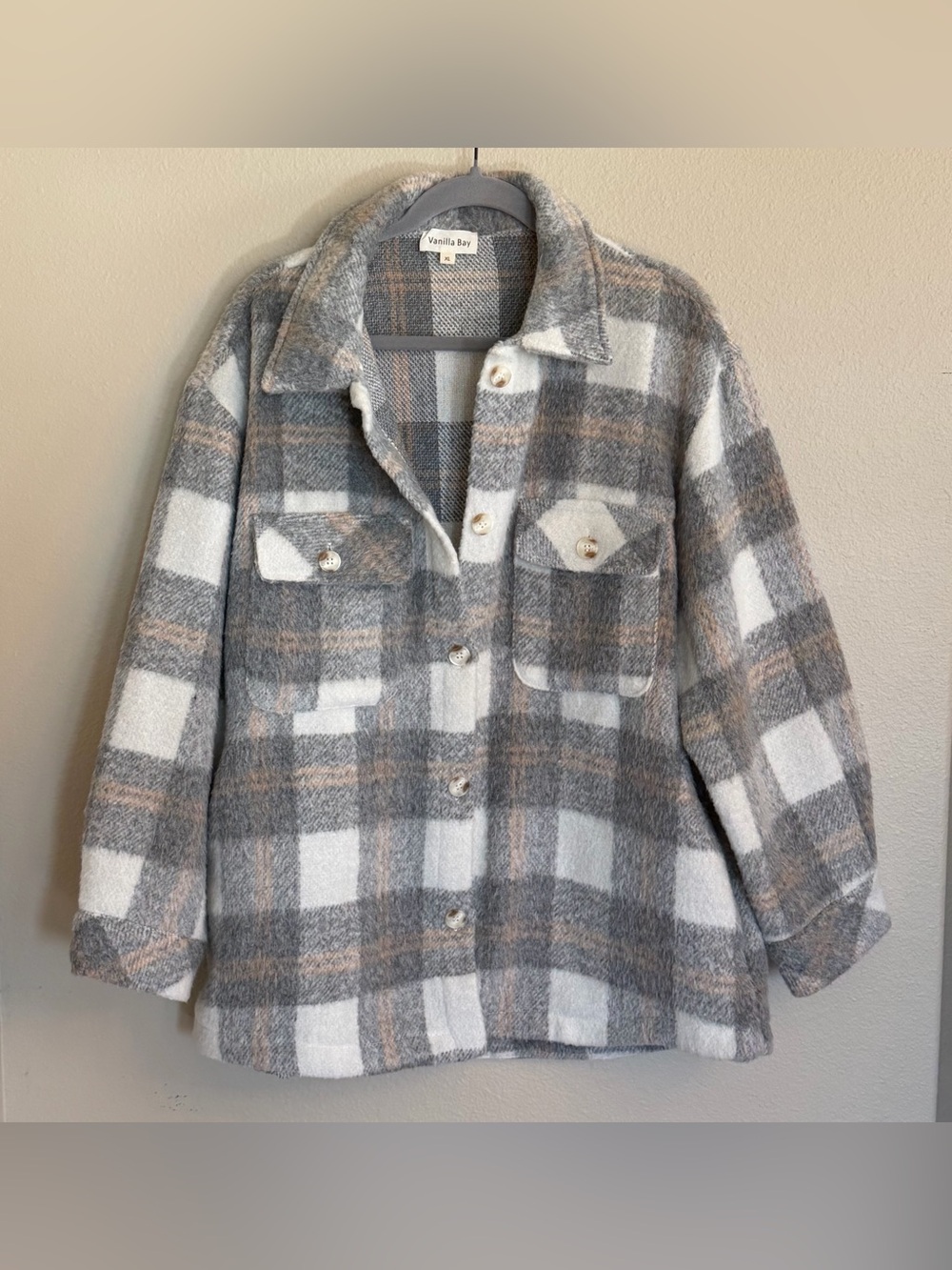 Vanilla Bay Gray, White & Tan Plaid Utility Jacket